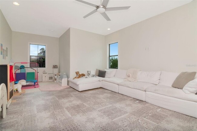 Building Photo - 4111 W Swann Ave