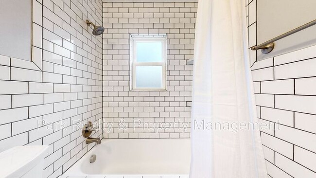 Building Photo - 3090 S Marion St