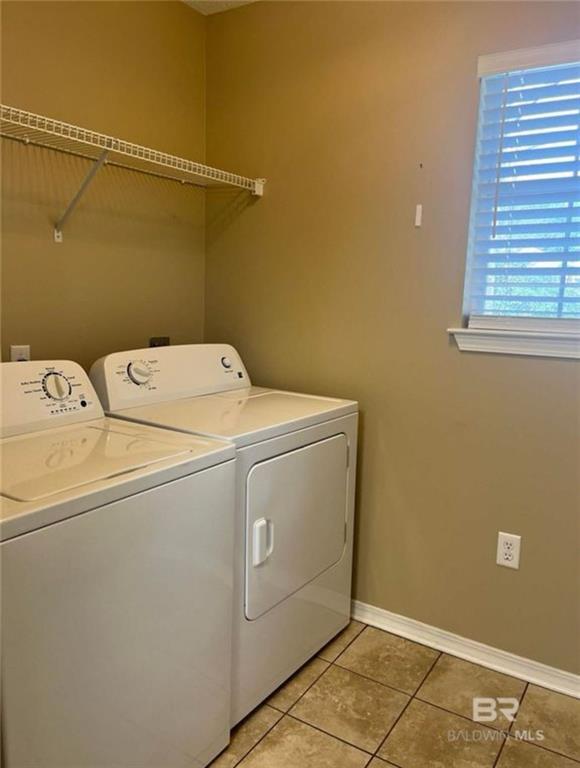 Building Photo - 124 Oakwood Ave