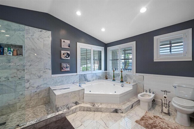 Building Photo - 15941 NW 83rd Ave