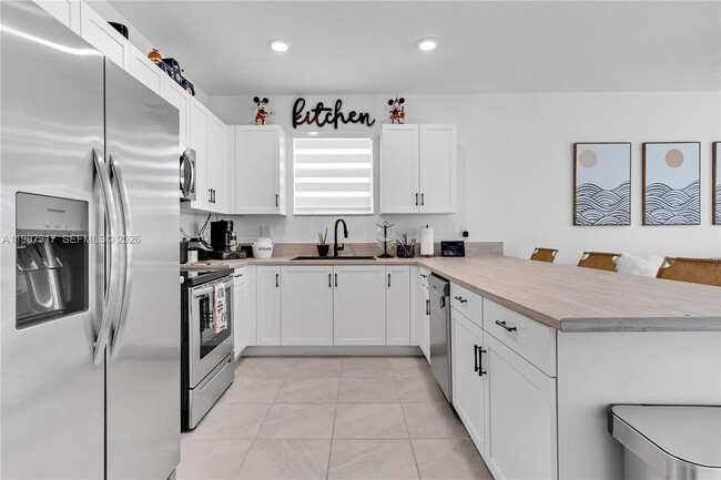 Building Photo - 12728 SW 214th Ter