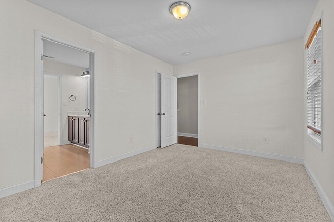 Building Photo - **SHOWINGS UNAVAILABLE UNTIL AUGUST 1ST!!!**
