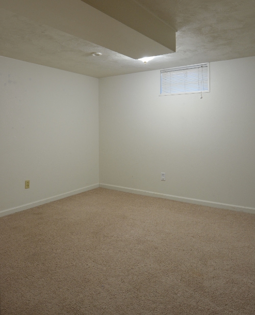 Building Photo - 827 Golden Hill St