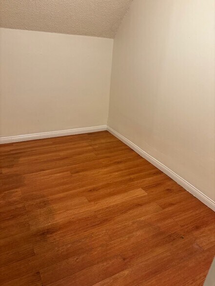 BR 3 and 4 2nd floor - 1819 S Normandie Ave