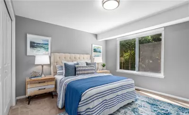 Building Photo - Beautifully refreshed gem with 4 beds and ...