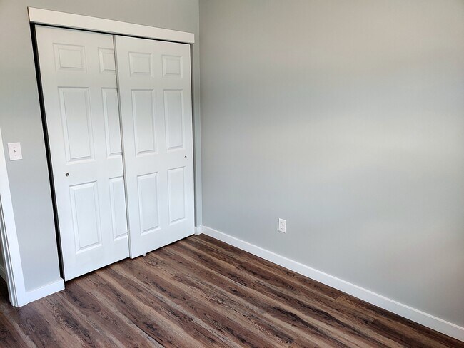 Building Photo - 4211 Aruba Dr