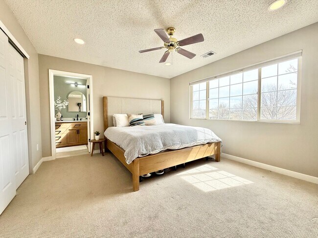 Building Photo - Beautifully Remodeled Home Backing to Open Space & High Line Canal Trail!