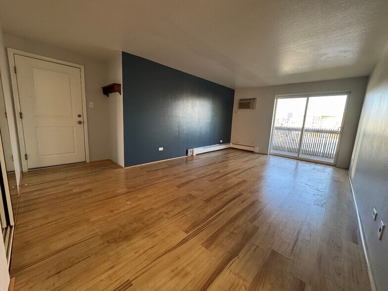 Building Photo - 65 Clarkson St