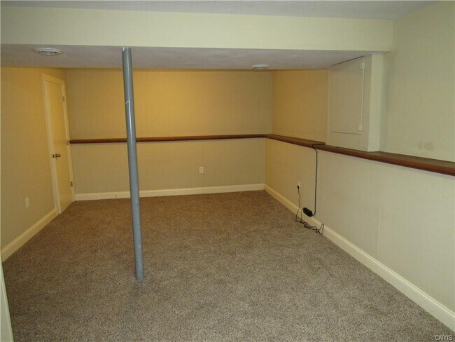 Building Photo - 4091 Kidron Ln