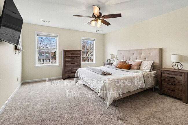 Building Photo - 7415 Sterling Dr