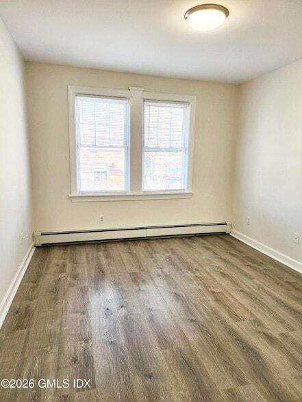 Building Photo - 77 Valley Rd