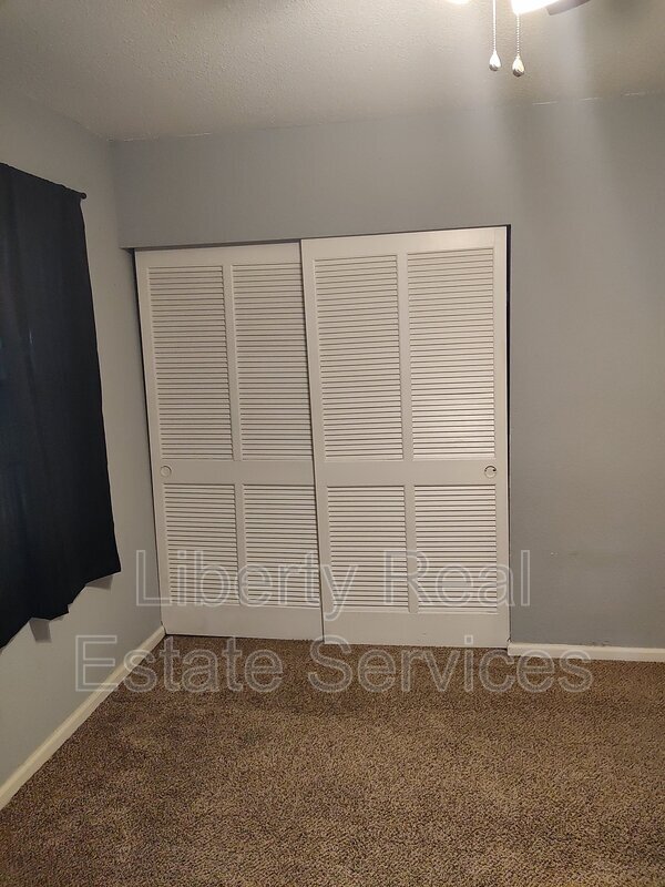 Building Photo - 3 Dogwood St