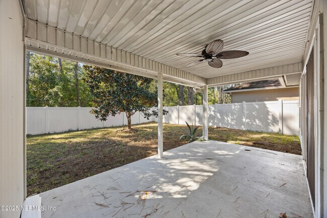 Building Photo - 2772 Bluff Estate Way