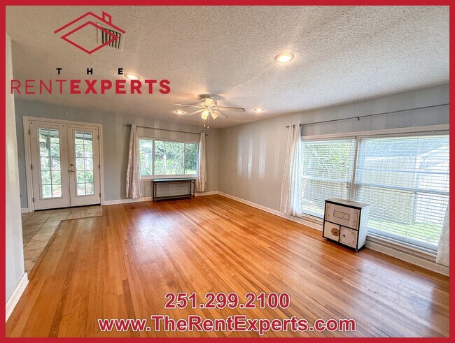 Building Photo - 2772 N Grafhill Dr