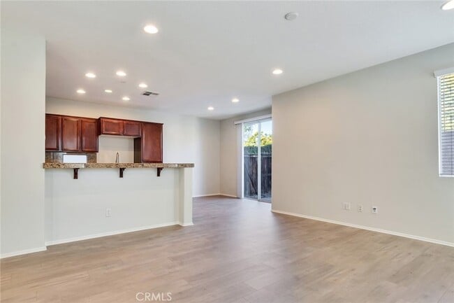Building Photo - 4543 Riverscape Dr