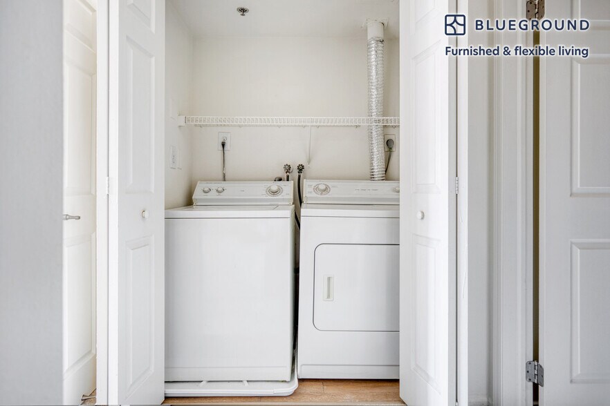 Building Photo - 444 Washington Blvd