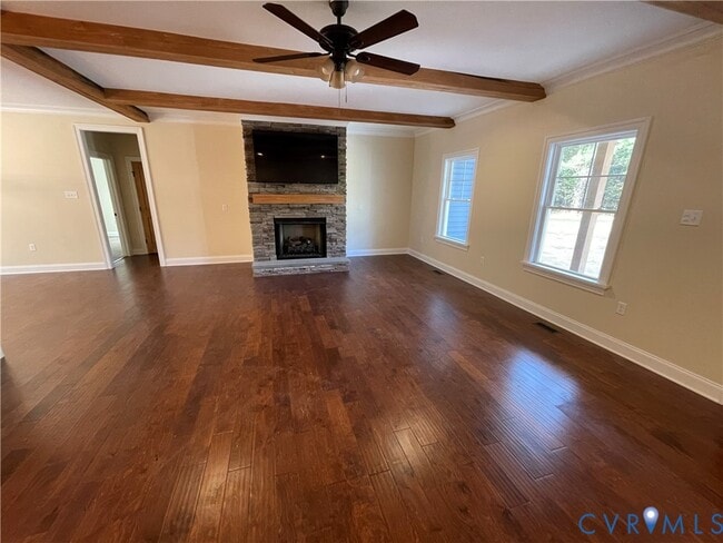 Building Photo - 2948 Pineview Dr