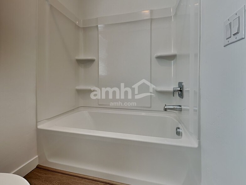 Building Photo - 12230 Thunder Creek Pky