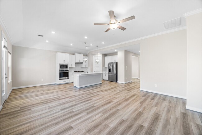 Building Photo - 17681 Rosette Grass Dr