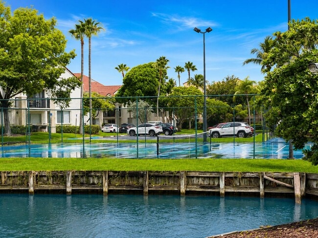 Building Photo - 2721 Ocean Club Blvd
