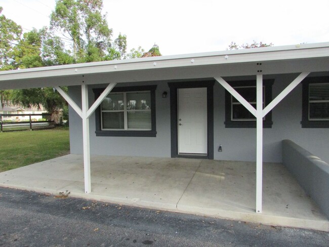 Primary Photo - Leesburg Duplex