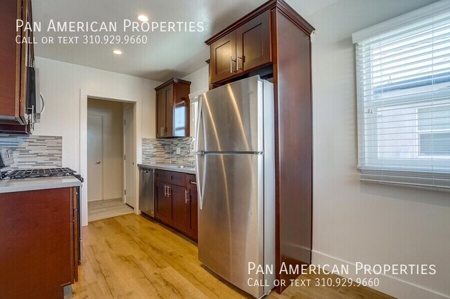 Building Photo - 11314 1/2 S Truro Ave-