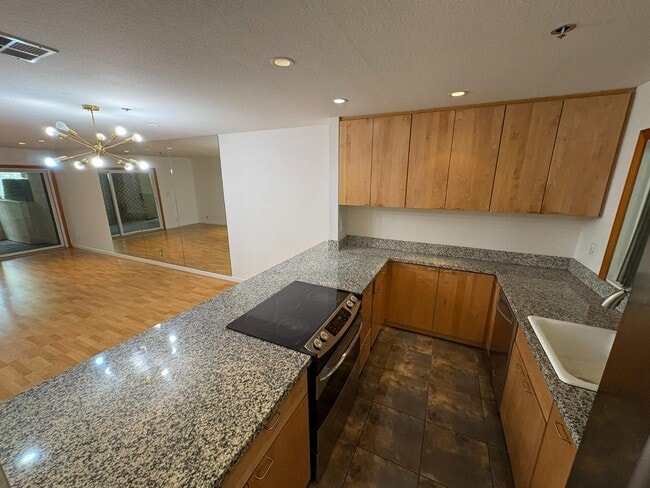 Building Photo - 153 California Ave