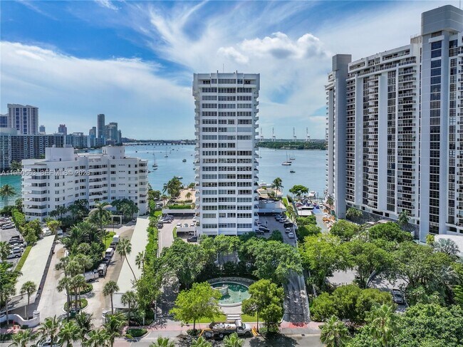 Building Photo - 11 Island Ave