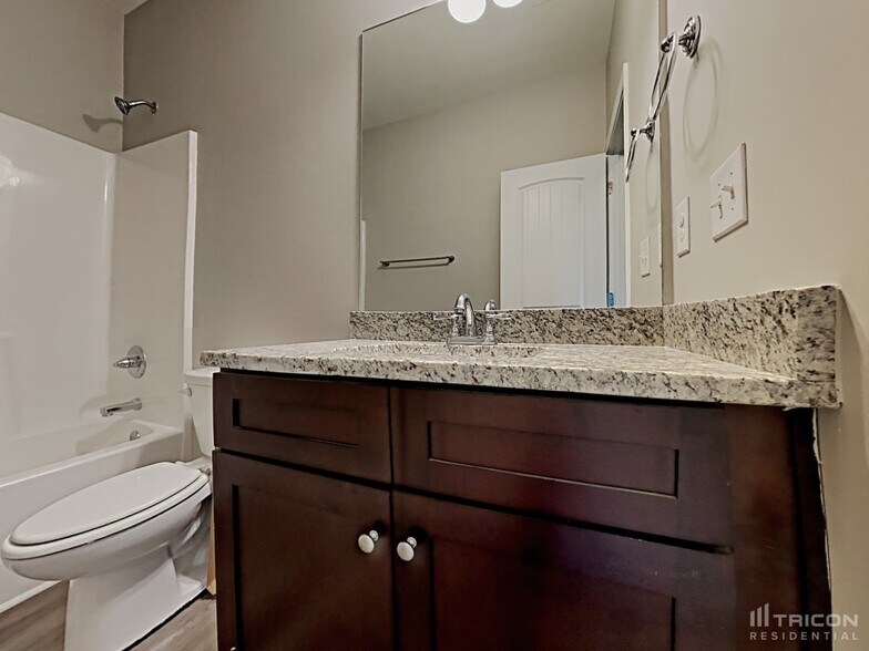 Building Photo - 95 Ascott Trace
