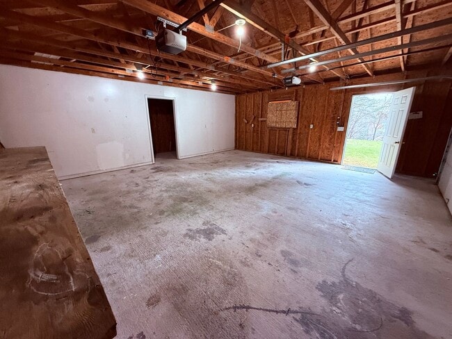Building Photo - 120 Flagg Ct