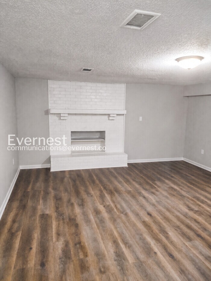 Building Photo - 12017 E 56 St