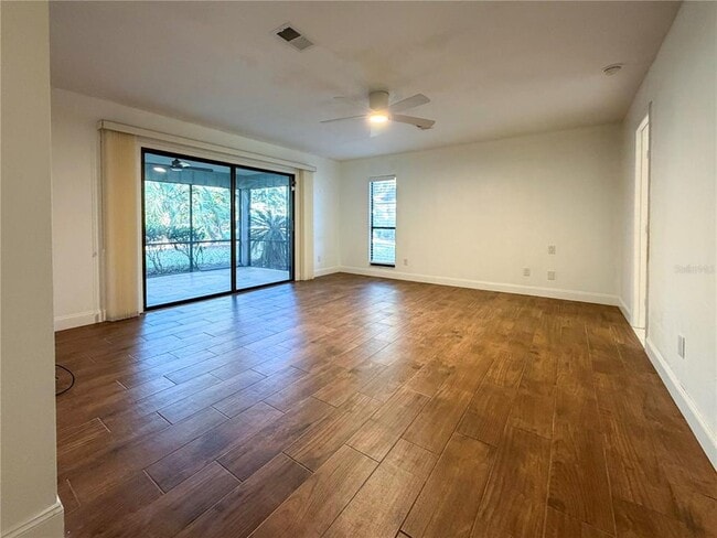 Building Photo - 6242 NW 105th Ave