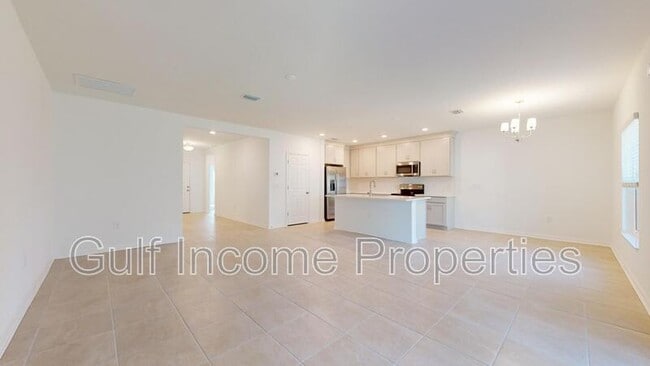 Building Photo - 5552 Patano Lp