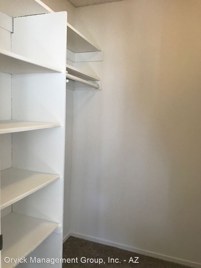 Building Photo - 158 N Sunnyvale Ave