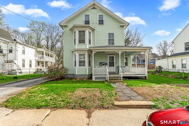 Building Photo - 63 Reynolds St