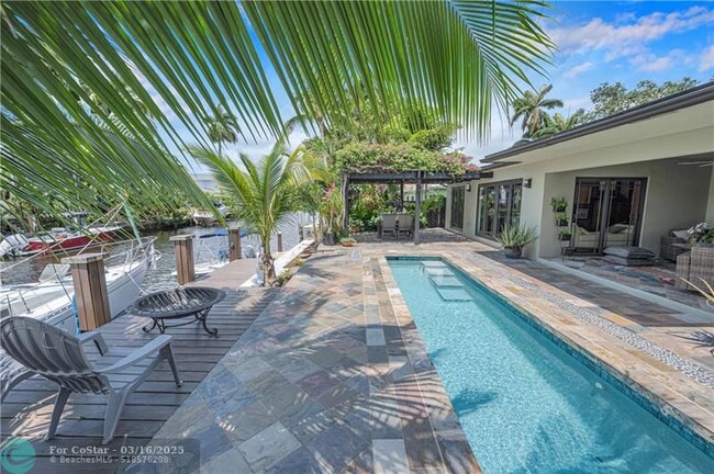Building Photo - 1200 Guava Isle
