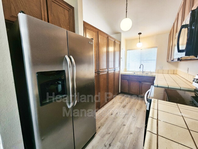 Building Photo - 12823 Camino De La Breccia