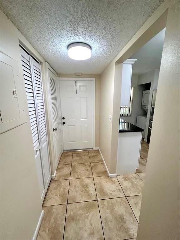 Building Photo - 6475 W Oakland Park Blvd