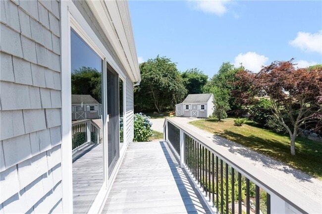 Building Photo - 790 Green Hill Beach Rd