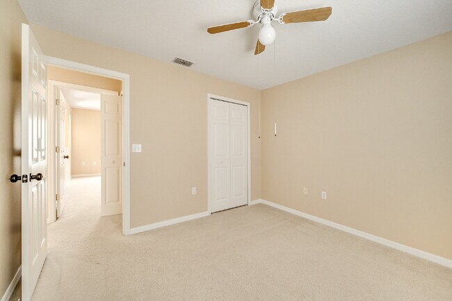Building Photo - Brookshire at Heritage Oaks, Two-Story Pool Home with pond view!