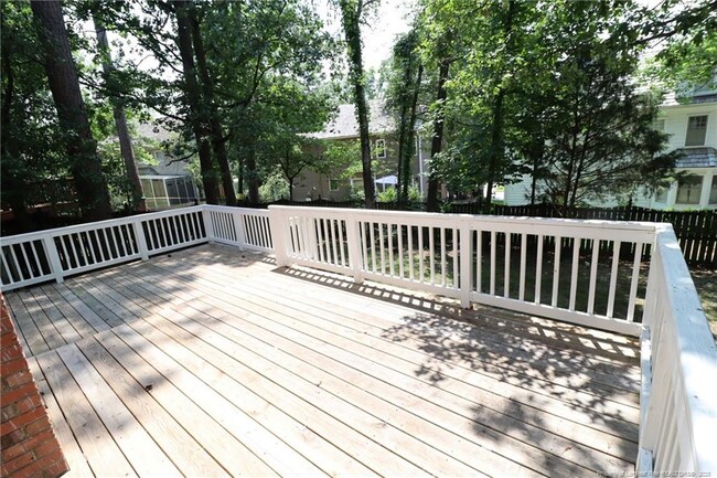 Building Photo - 104 Rainmist Cir