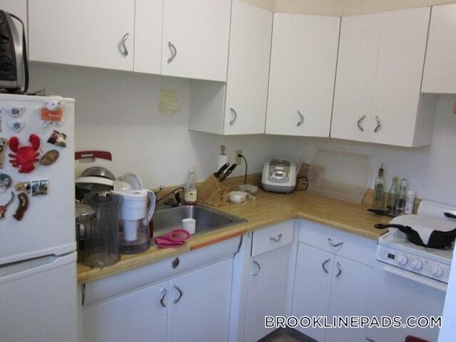 Building Photo - 53 Parkman St