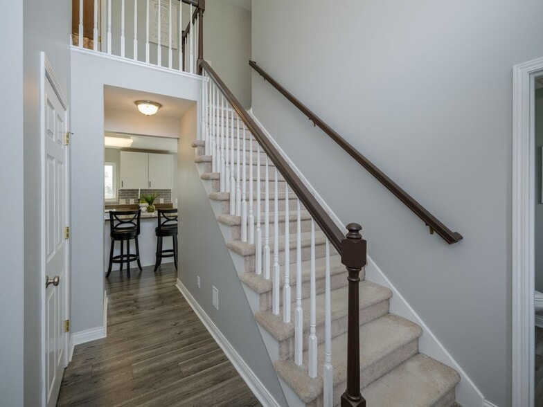 Building Photo - 5824 Tradewind Dr