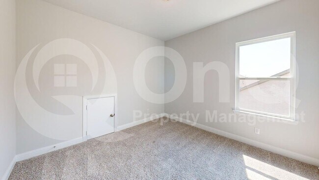Building Photo - 920 Lido Ln
