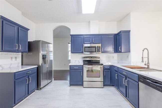 Building Photo - 1631 Open Field Loop