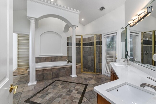 Building Photo - Cardinal Glen Pool Estate
