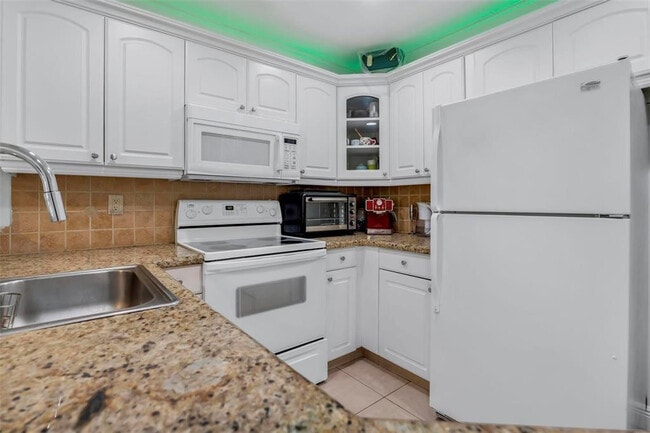 Building Photo - 1534 NW 45th St