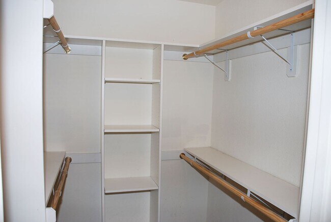 Building Photo - Four Br Single Story Home in NW Reno