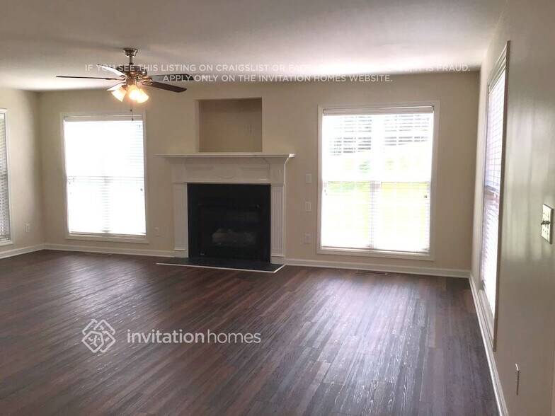 Building Photo - 14904 Castlebridge Ln
