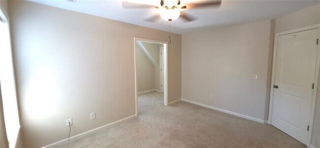 Building Photo - 237 Ascott Ln